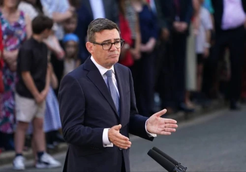 Fałszywa prawa ręka Trumpa. Brytyjski premier dał się nabrać