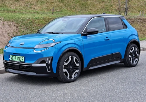 Nowa Micra E to bliźniak Renault 5. Oto co oferuje ten elektryk w praktyce