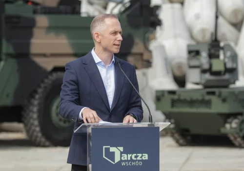 Rząd się chwali, ale każdy napisał co innego. "Pogubieni w propagandzie"
