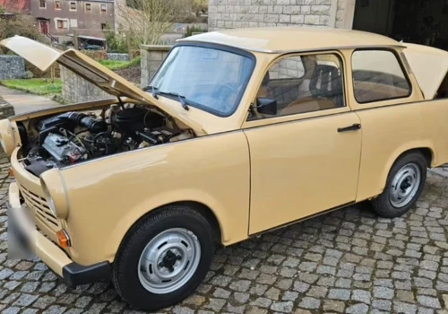 Trabant za 15 tys. euro może być twój. Ten jest inny niż wszystkie