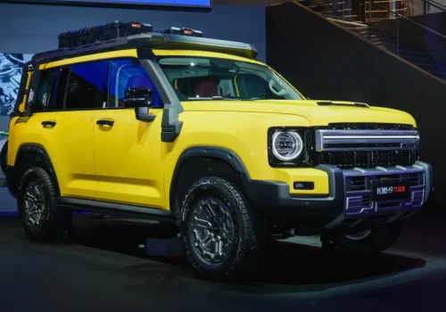 Haval H9 Li Hun ma trzy blokady i brodzi do 800 mm. W Chinach kosztuje od około 118 tys. zł