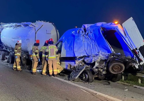 Tragiczny wypadek na S8, dwie osoby nie żyją. Okoliczności porażają
