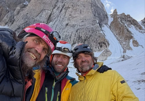 „Wild Soul” – nowa droga i pierwsze wejście na Biacherahi Central (ok. 5700 m)