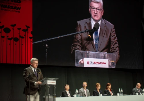 O wyzwaniach społeczeństw