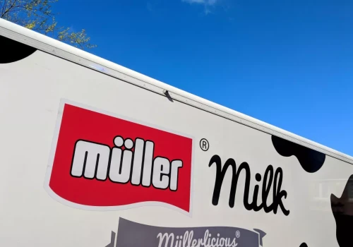 Mają po 400 krów i tracą odbiorcę mleka. Müller nie przedłuży kontraktów