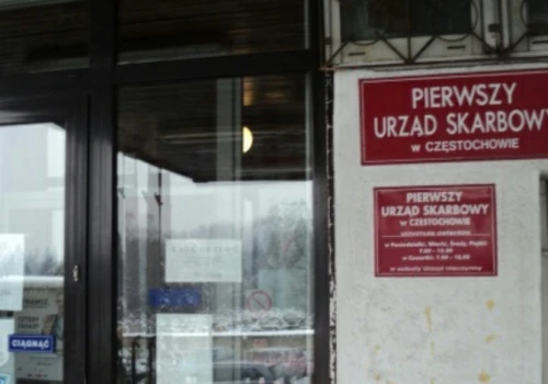 S-klasa za 21 750 zł. Skarbówka w Częstochowie wystawiła Mercedesa na licytację!