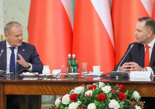 Więcej pieniędzy dla premiera niż prezydenta. Są kwoty na 2027 rok