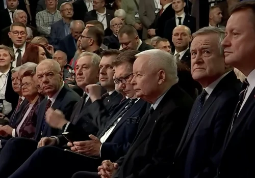 Nowogrodzka w strachu! Prokuratura ma nagrania z politykami PiS. „Z uwagi na dobro śledztwa…”