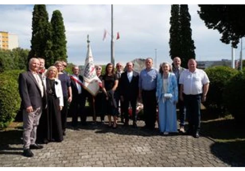Piła pamięta o Sierpniu ’80. Uroczystości przy pomniku Solidarności