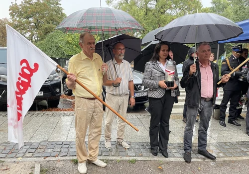 Deszcz nie zagłuszył pamięci o Porozumieniach Sierpniowych