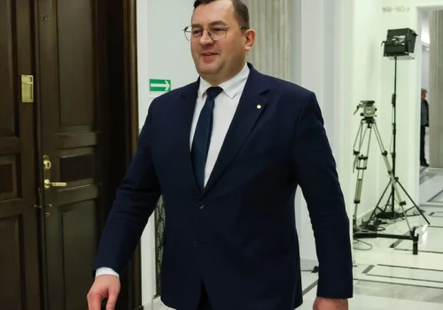 "Zrobię porządek z twoją rodziną". Minister groził staroście powiatu?