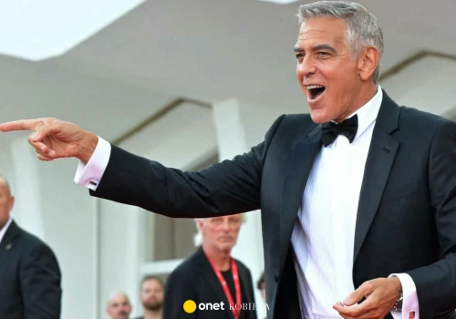 Clooney w Wenecji przejął aparat fotografa. Reakcja paparazzi mówi wszystko