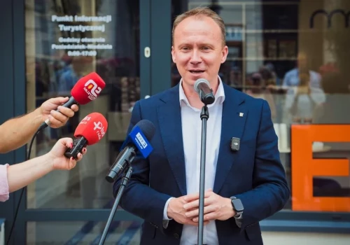 Dom, pięć mieszkań... Majątek Macieja Kupaja, prezydenta Legnicy