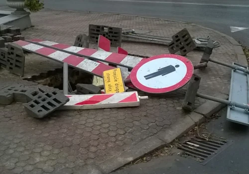 Ostrzeżenie przed trąbą powietrzną!