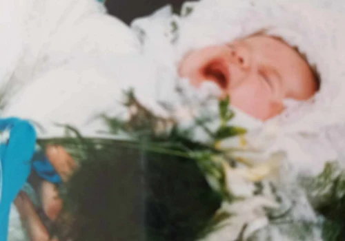 Jest patronką dziewic, a jej imię wielu uznaje za święte. 20 lat temu rodzice je kochali