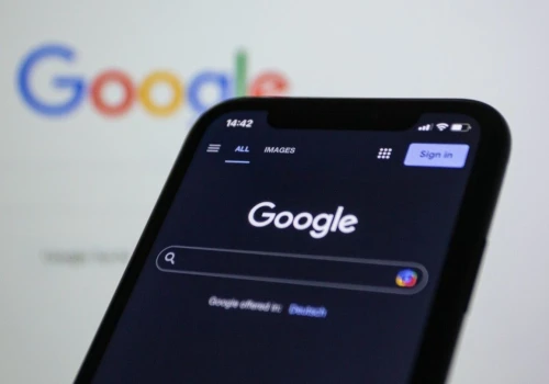Fałszywe reklamy w Google. Systemy nie stwierdzają naruszeń