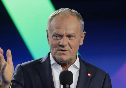 Rząd Tuska odzyskuje poparcie. Ale przeciwników wciąż jest więcej