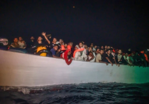 Migranci trafią do ośrodków poza UE? Polska popiera, ale ma inne priorytety