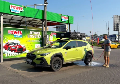 Test myjni bezdotykowych – ile czasu dostajemy za 1 zł?