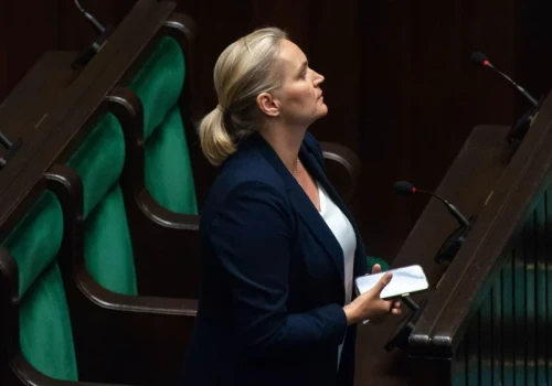 Chorosińska odniosła się do szczekania w Sejmie. „Jedyny język…”