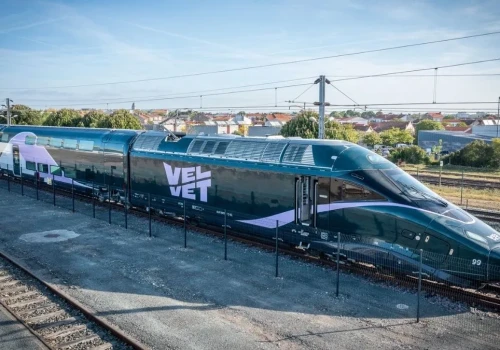 Prywatny superpociąg coraz bliżej torów. Włożył w projekt miliard euro