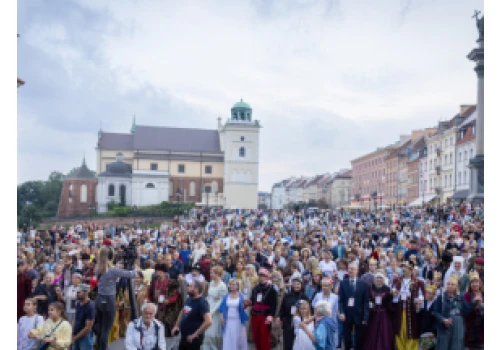 Orszak Dziejów z Dobrawą, Marią Skłodowską-Curie i Matką Różą Czacką w rolach głównych