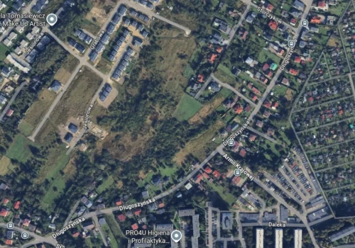 Ten łącznik mógłby odciążyć wąskie ulice Dąbrowy Narodowej, ale miasto nie jest właścicielem wszystkich działek