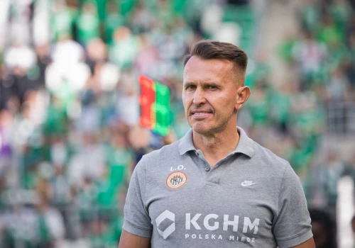 Nerwowo w ekstraklasowym klubie. Trener nie może spać spokojnie?