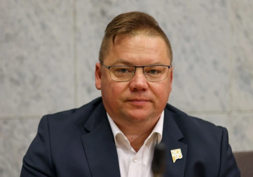 Stołki dla swoich. Nowy wiceminister klimatu to właściciel firmy z branży fotowoltaicznej. Oto wyniki finansowe