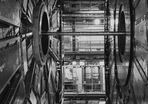 CERN przechodzi na Debiana. Wcześniej korzystali z Red Hata