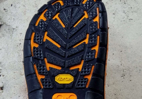 Crocsy dostały technologię znaną z odzieży outdoorowej. Tym razem chodzi o coś więcej niż wygodę