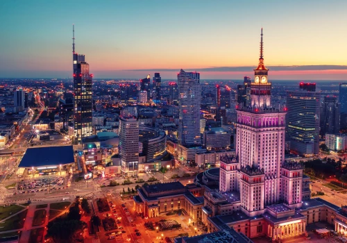 Lenovo pokazuje na Hotel Warszawa Art Fair, jak AI interpretuje ludzką tożsamość