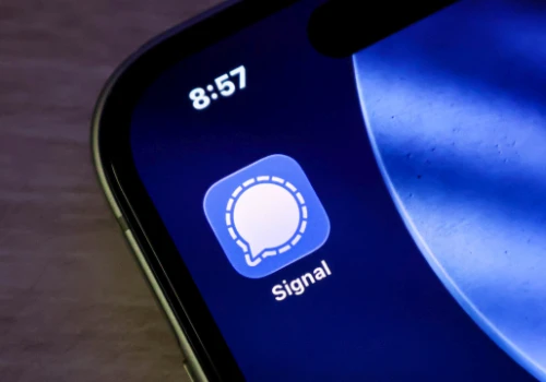 Minister ostrzega przed nową kampanią na komunikatorze Signal