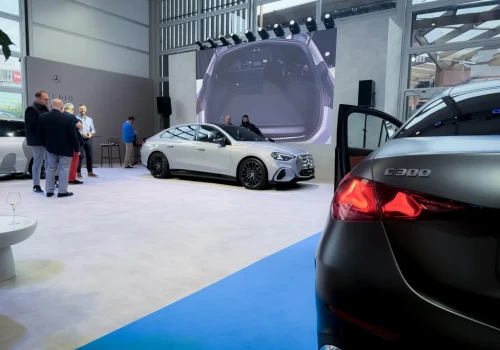 Mercedes C 400 EQ wjechał do Polski. Elektryczna Klasa C startuje od 299 900 zł