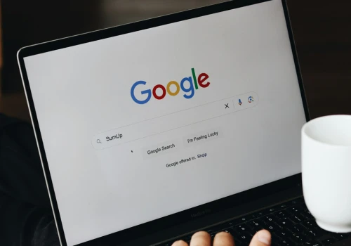 Polacy dostaną gorszą wyszukiwarkę. Google usuwa kluczowe funkcje