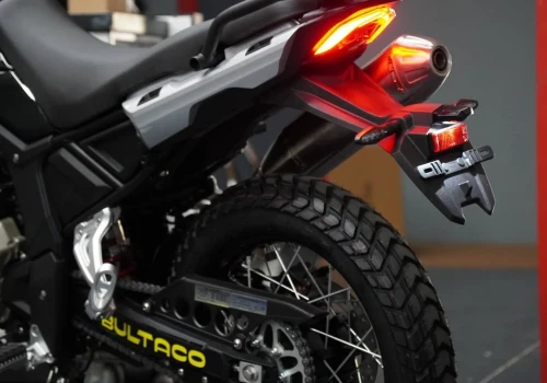 Bultaco znowu ma motocykl spalinowy. Tego powrotu raczej się nie spodziewałam