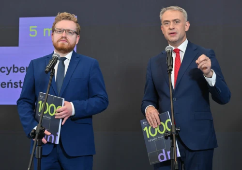 Rząd pochwalił się efektami 1000 dni cyfryzacji Polski. 