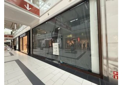 Kolejny sklep zamyka się w CH Plaza Toruń. Znana marka znika z galerii