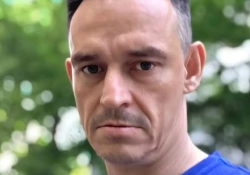 Dziennikarz TV Republiki pilnie trafił do szpitala. Wcześniej opublikował niepokojące nagranie