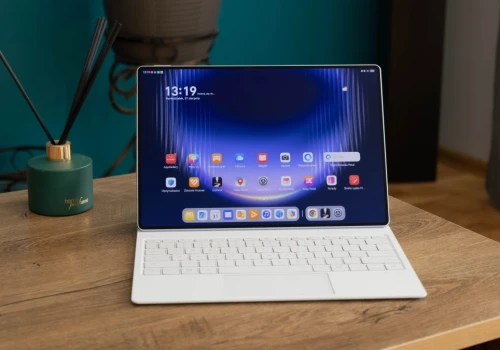 HUAWEI MatePad Pro Max – recenzja. Ten tablet to gigant lekki jak piórko