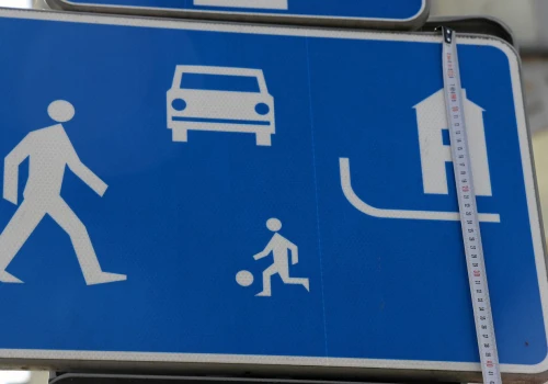 Kierowcy często robią tu ten sam błąd. Wszystko przez znak D-40