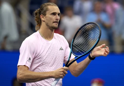 Alexander Zverev na właściwym kursie. Niemiec z rekordem i w półfinale