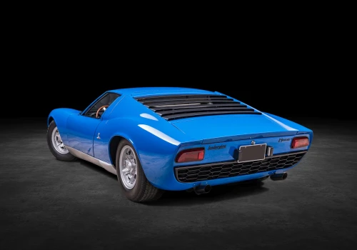 Lamborghini Miura P400 z 1967 roku sprzedane za ponad 3 miliony dolarów