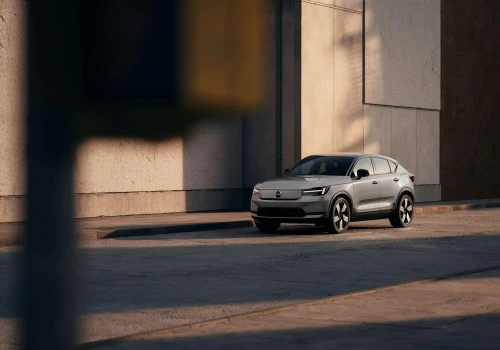 Volvo kompleksowo modernizuje serię 40. XC40, EX40 i EC40 w odświeżonej odsłonie
