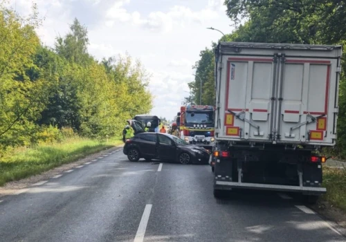 Droga do Skaryszewa zablokowana. Porażające zderzenie trzech pojazdów