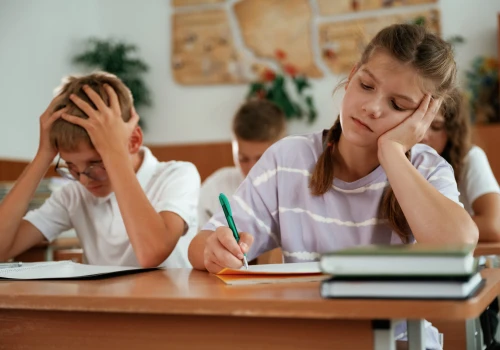Polska edukacja obniża loty od pandemii. Czego może nas nauczyć doświadczenie Anglii?