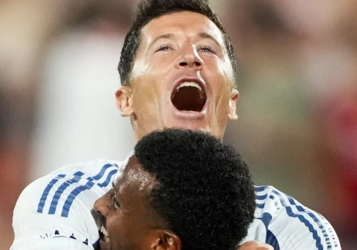 Zachwytom nad Lewandowskim nie ma końca. 