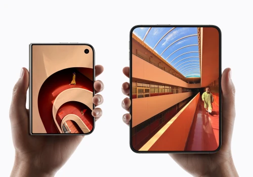 I co z tego, że Apple nie wymyśliło nic nowego, skoro i tak sprzeda najwięcej składanych smartfonów w historii?