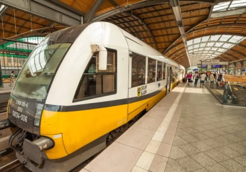 Strajk maszynistów. Coraz większe opóźnienia pociągów we Wrocławiu