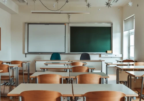 Późne godziny lekcji w konińskim technikum. Dyrekcja tłumaczy, dlaczego